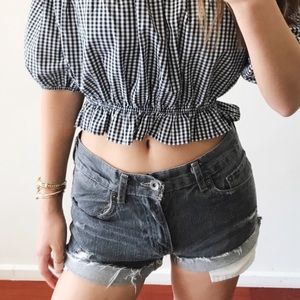 [levi’s] cut-off shorts in grey